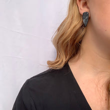 Load image into Gallery viewer, Arya - black howlite