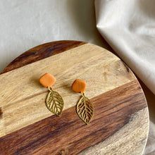 Load image into Gallery viewer, Leaf Dangles
